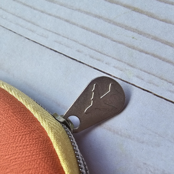 Ipsy glam bag, make-up bag, cosmetic bag, accessory bag,  travel bag - Picture 3 of 5